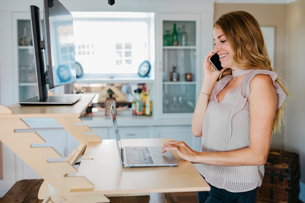 Ways Standing Desks Can Help Improve Your Posture